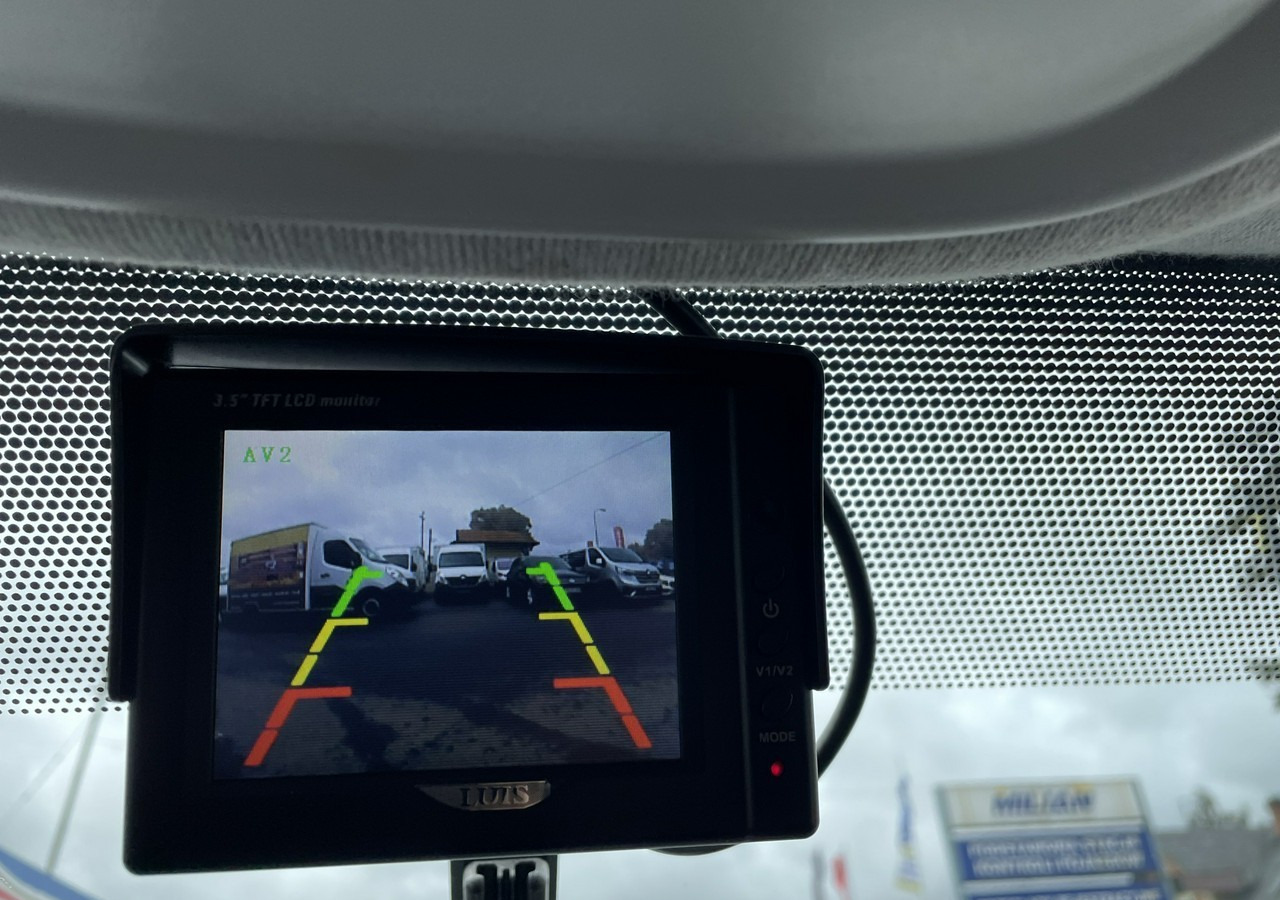 Renault Trafic Renault Trafic 1.6-120KM Klima 2018 - Furgón: foto 4 Renault Trafic Renault Trafic 1.6-120KM Klima 2018 - Furgón: foto 4