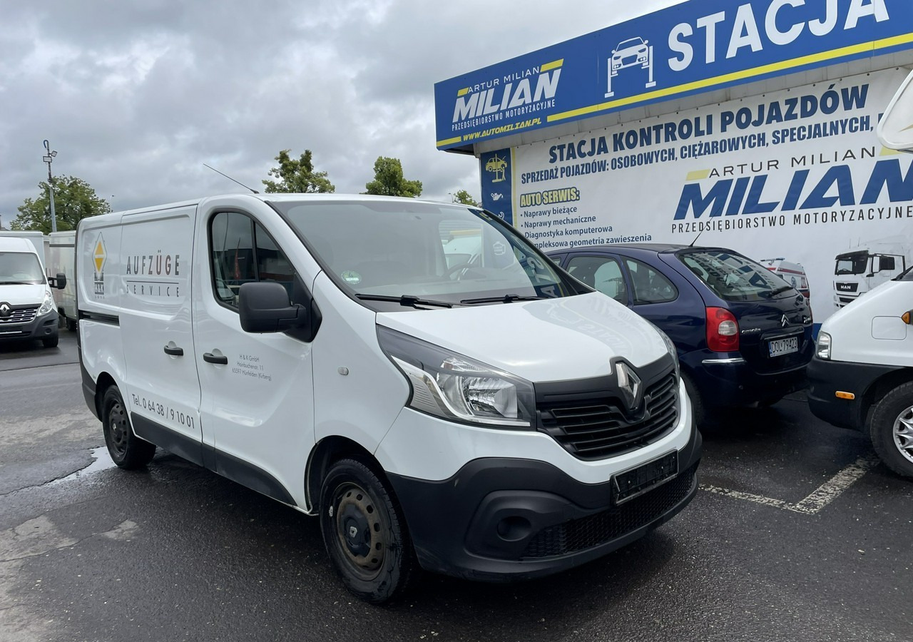 Renault Trafic Renault Trafic 1.6-120KM Klima 2018 - Furgón: foto 1 Renault Trafic Renault Trafic 1.6-120KM Klima 2018 - Furgón: foto 1