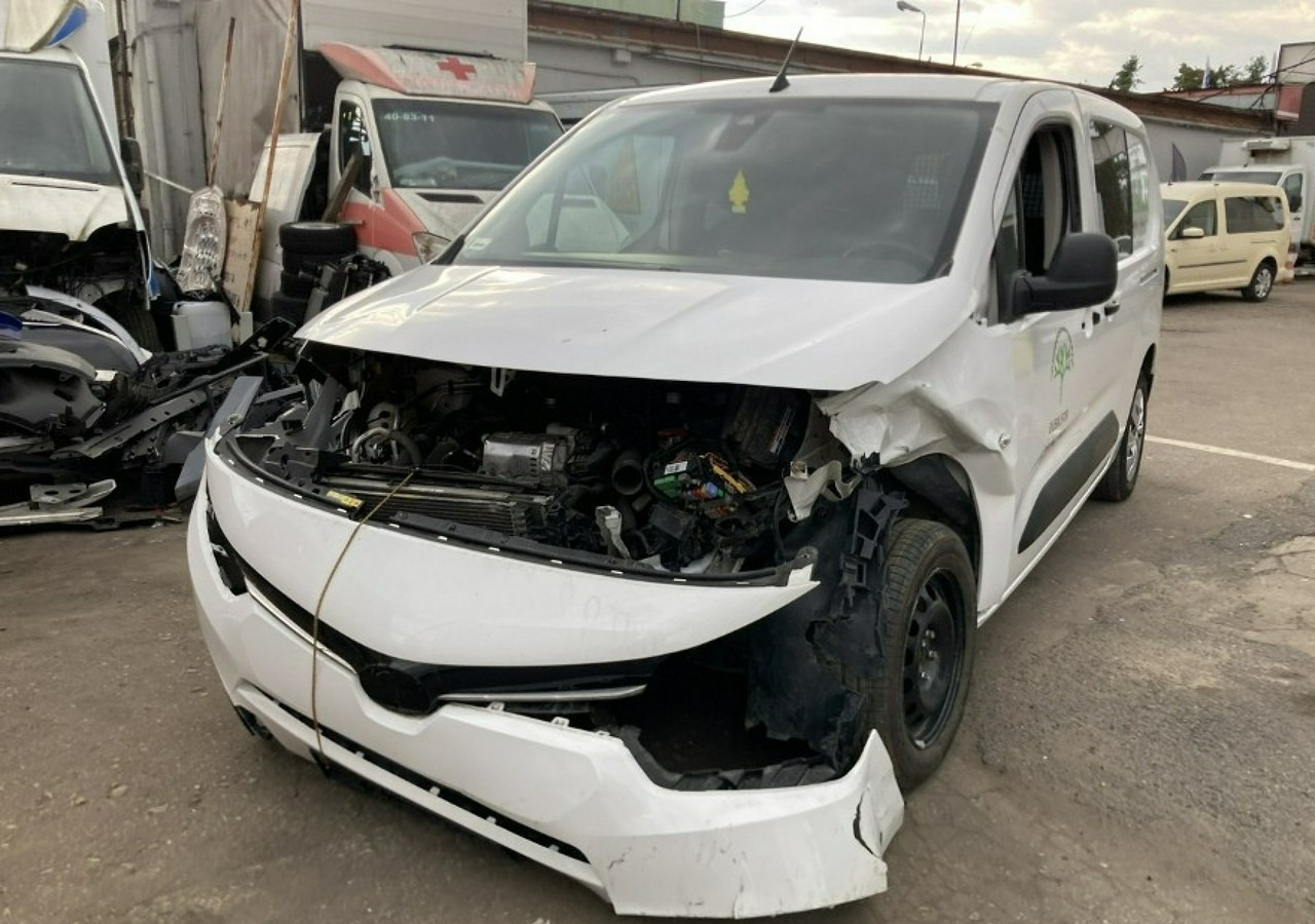 Toyota Inny Toyota - Furgón: foto 1 Toyota Inny Toyota - Furgón: foto 1