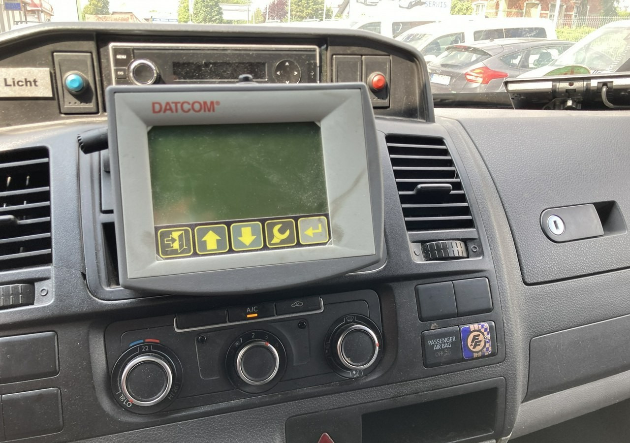 Vehículo de colección Volkswagen Transporter Trasporter T5 Bankowóz kuloodporny opanceżony Model 2015: foto 12 Vehículo de colección Volkswagen Transporter Trasporter T5 Bankowóz kuloodporny opanceżony Model 2015: foto 12