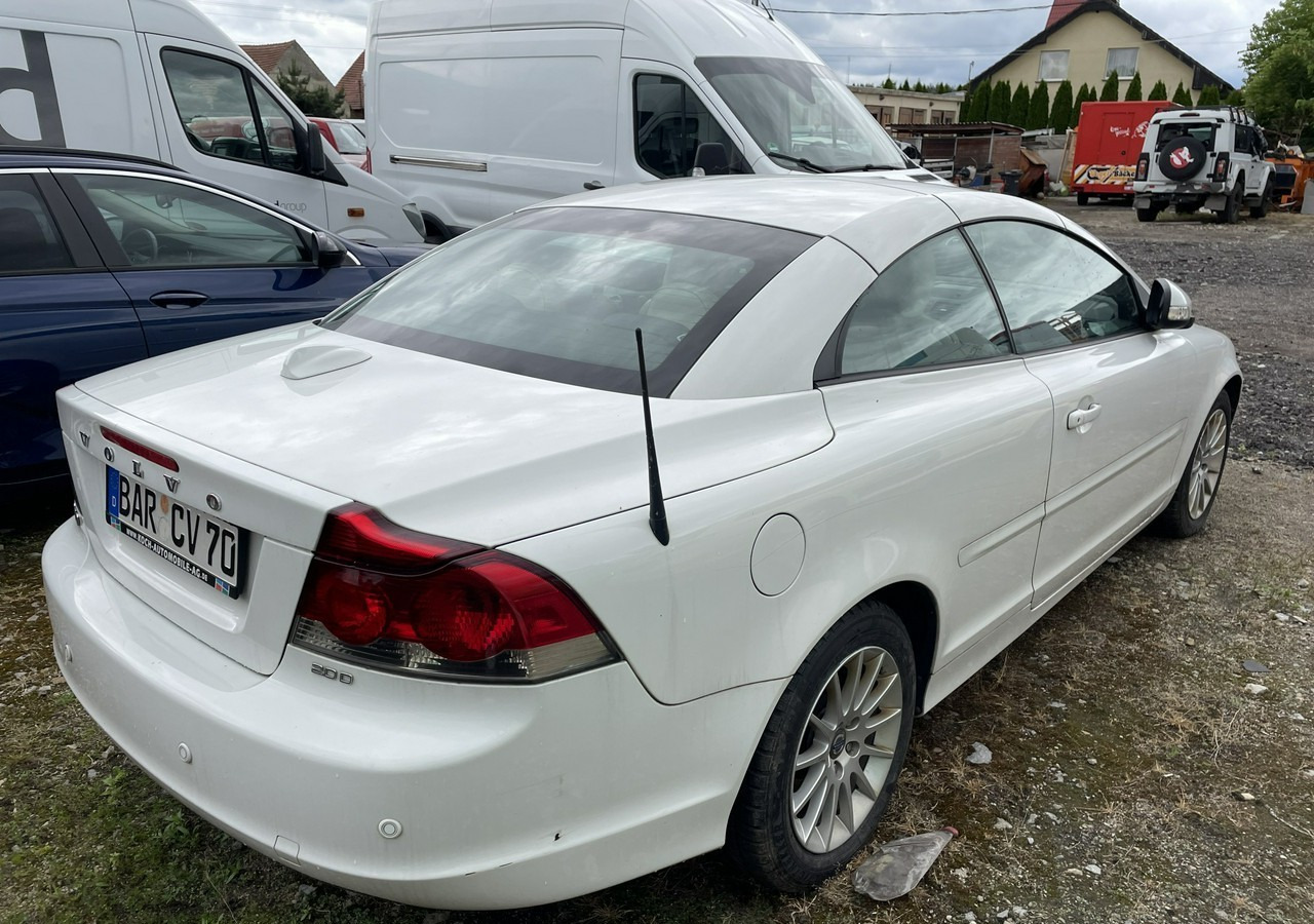 Volvo C70 II Volvo C70 2.0-136KM Cabrio Kabriolet 2010 - Coche: foto 3 Volvo C70 II Volvo C70 2.0-136KM Cabrio Kabriolet 2010 - Coche: foto 3