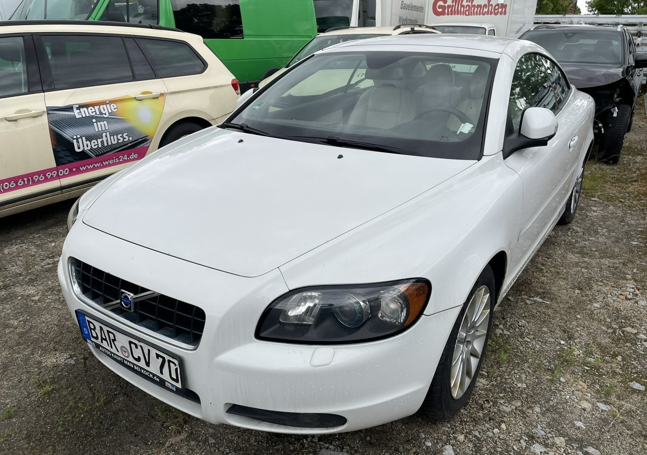 Volvo C70 II Volvo C70 2.0-136KM Cabrio Kabriolet 2010 - Coche: foto 1 Volvo C70 II Volvo C70 2.0-136KM Cabrio Kabriolet 2010 - Coche: foto 1