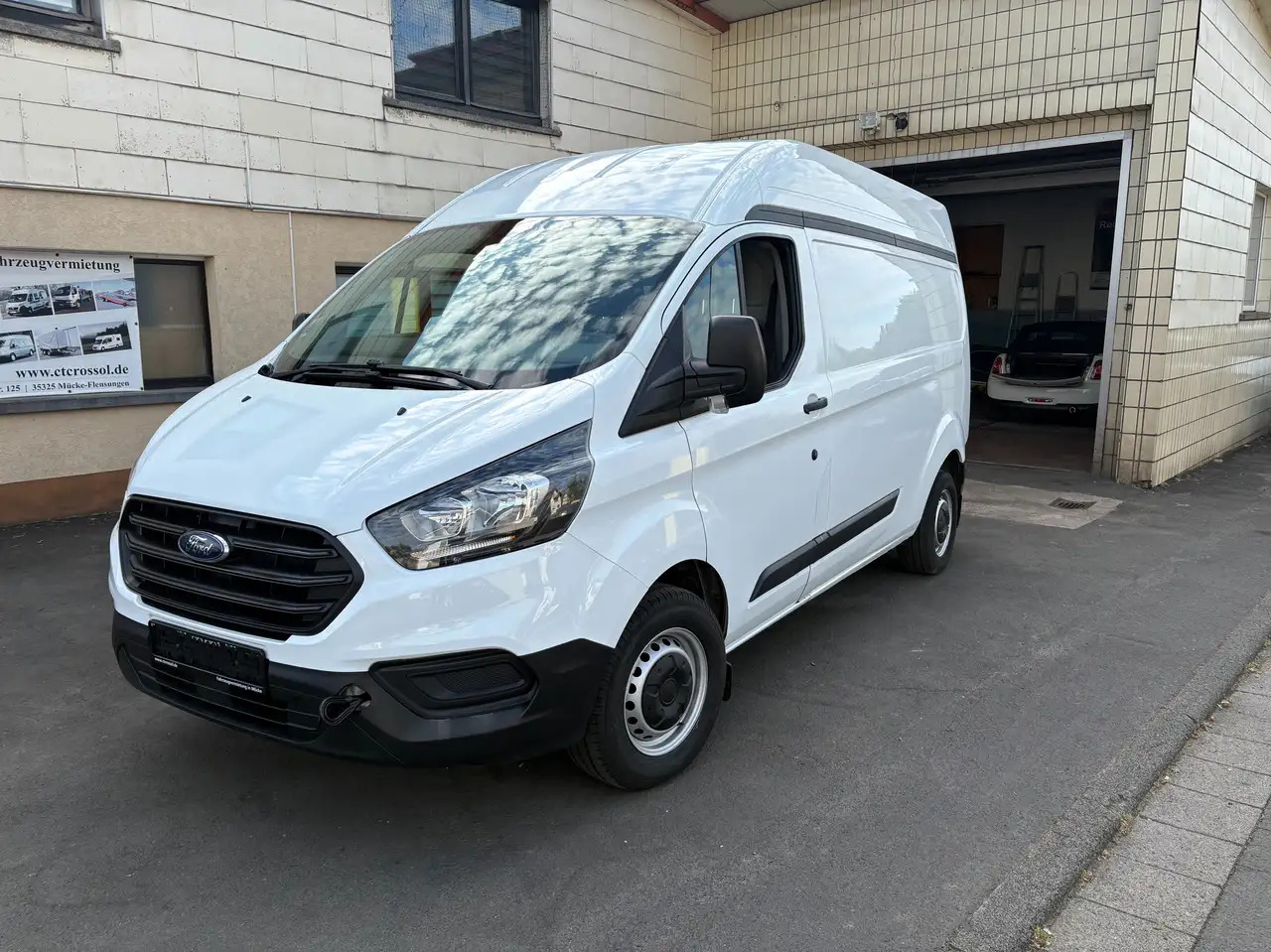Ford Transit Custom 300 L2 H2 Motorschaden - Furgón: foto 1 Ford Transit Custom 300 L2 H2 Motorschaden - Furgón: foto 1