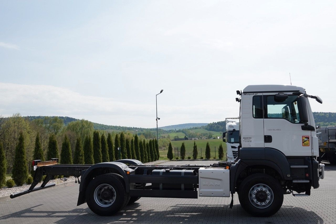 MAN TGS 18.420 / 4X4 / RAMA DŁ. 5,6 M / NAVI / DO Z - Cabeza tractora: foto 5 MAN TGS 18.420 / 4X4 / RAMA DŁ. 5,6 M / NAVI / DO Z - Cabeza tractora: foto 5