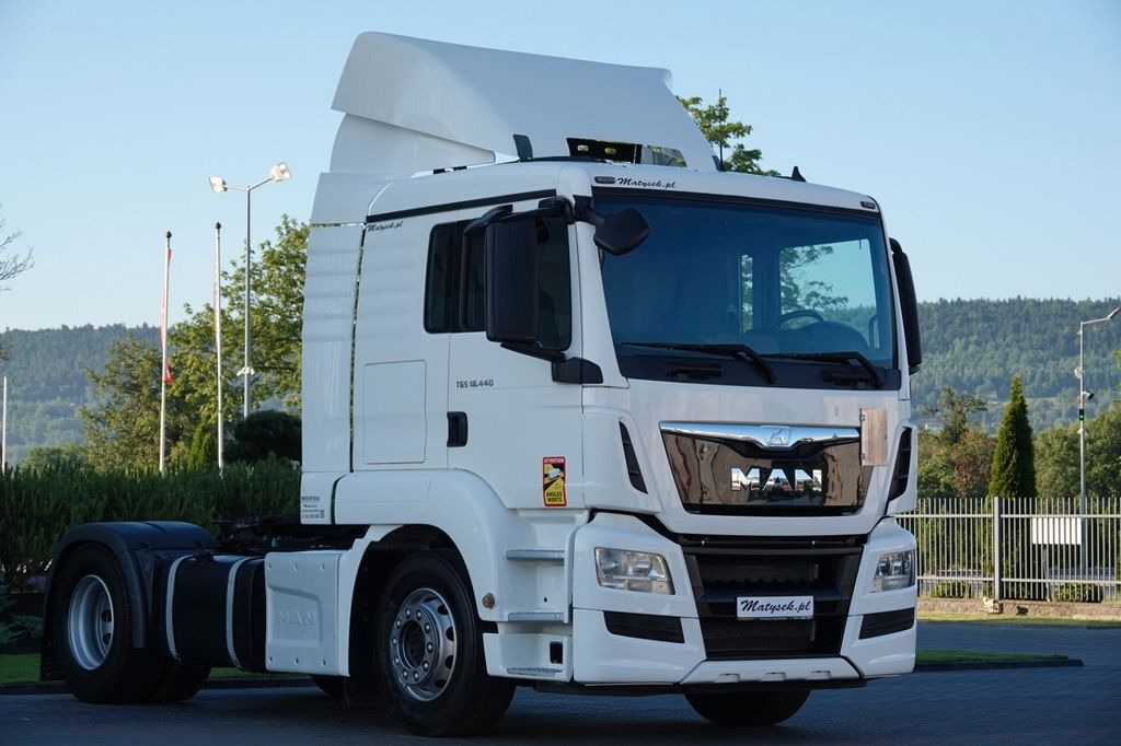 MAN TGS 18.440 / 13L / NISKA KABINA / WAGA: 6900 / M - Cabeza tractora: foto 1 MAN TGS 18.440 / 13L / NISKA KABINA / WAGA: 6900 / M - Cabeza tractora: foto 1