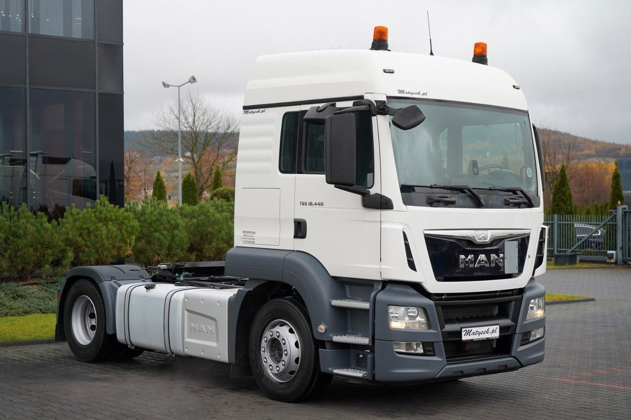 MAN TGS 18. 440 / XLX / NAVI - Cabeza tractora: foto 2 MAN TGS 18. 440 / XLX / NAVI - Cabeza tractora: foto 2