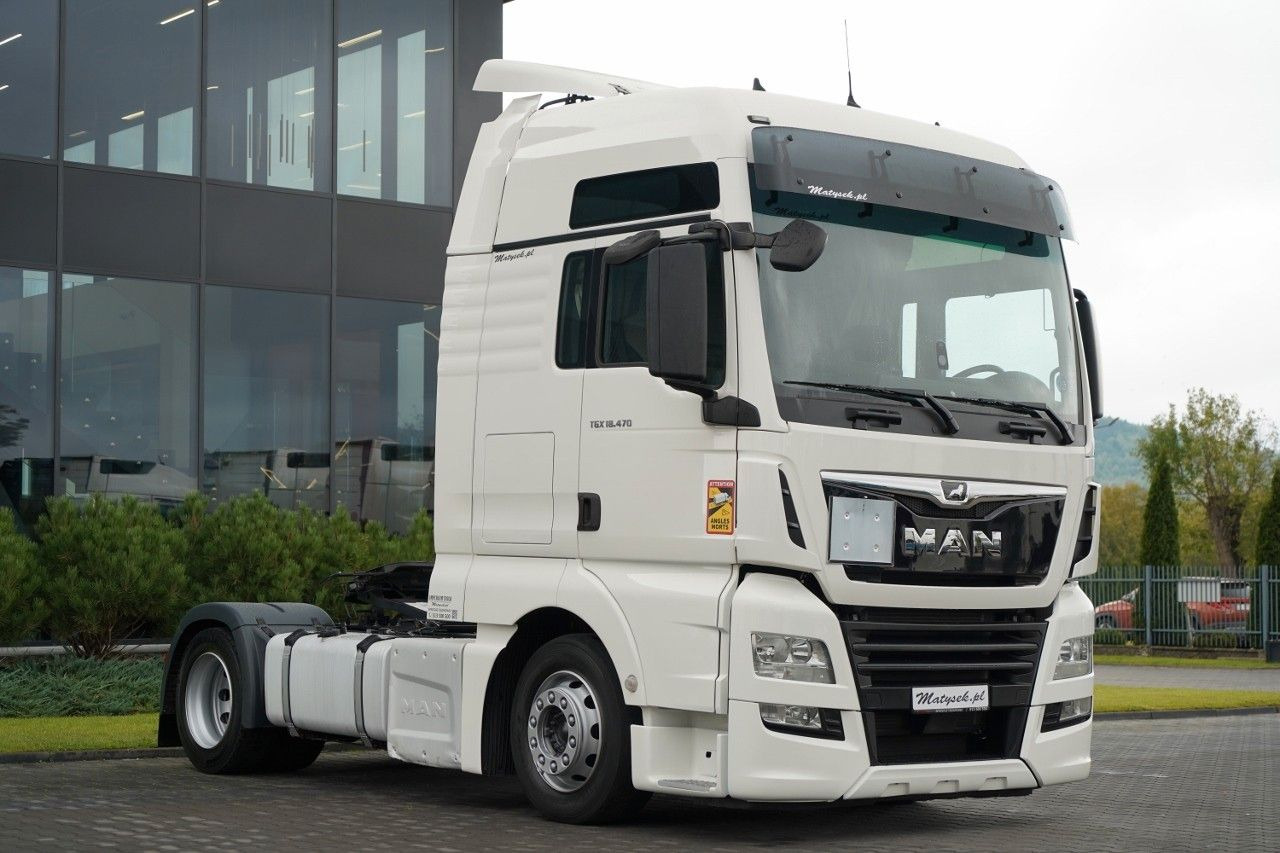 MAN TGX 18.470 / LOW DECK / MEGA / REGULOWANE SIODŁO - Cabeza tractora: foto 3 MAN TGX 18.470 / LOW DECK / MEGA / REGULOWANE SIODŁO - Cabeza tractora: foto 3