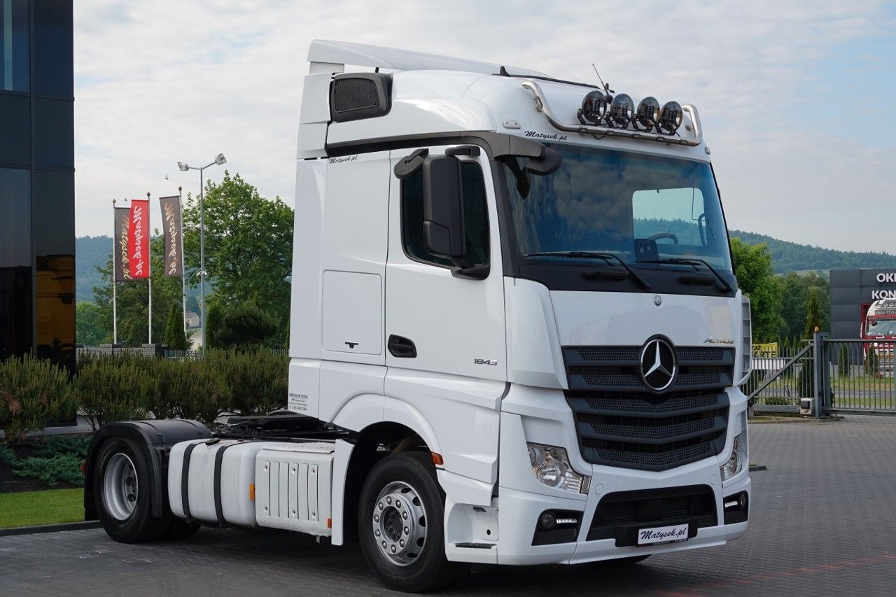 Mercedes-Benz ACTROS 1845 / STREAM SPACE / 2017 ROK - Cabeza tractora: foto 1 Mercedes-Benz ACTROS 1845 / STREAM SPACE / 2017 ROK - Cabeza tractora: foto 1