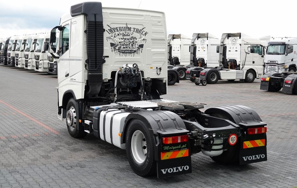 Volvo FH 420 / 13 L / PEŁNY ADR / 2017 ROK / LOW CAB - Cabeza tractora: foto 4 Volvo FH 420 / 13 L / PEŁNY ADR / 2017 ROK / LOW CAB - Cabeza tractora: foto 4
