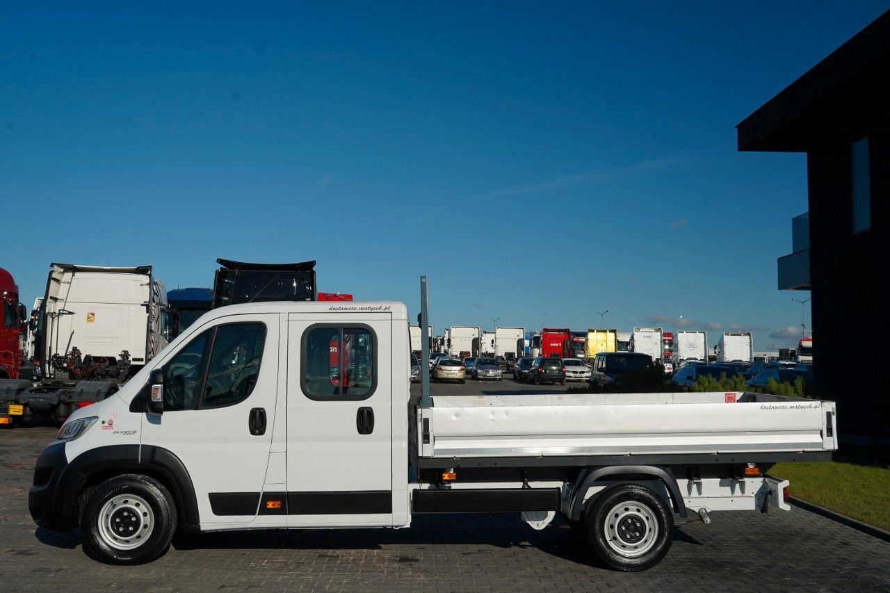 Fiat DUCATO MAXI / 2.3 D / BRYGADÓWKA / SKRZYNIOWY 3 - Furgoneta caja cerrada: foto 4 Fiat DUCATO MAXI / 2.3 D / BRYGADÓWKA / SKRZYNIOWY 3 - Furgoneta caja cerrada: foto 4