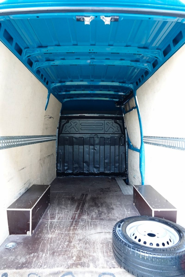 Furgón Iveco DAILY 2,3 D / BLASZAK / 2021 ROK / SPROWADZONY /: foto 10