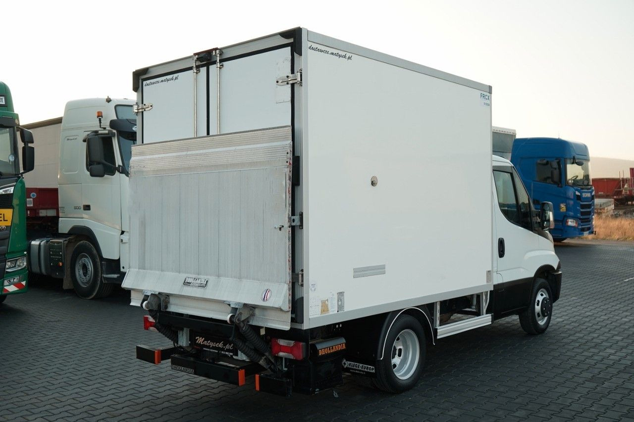 Iveco DAILY 35-130 / CHŁODNIA / AGREGAT CARRIER / WIND - Furgoneta frigorifica: foto 5 Iveco DAILY 35-130 / CHŁODNIA / AGREGAT CARRIER / WIND - Furgoneta frigorifica: foto 5