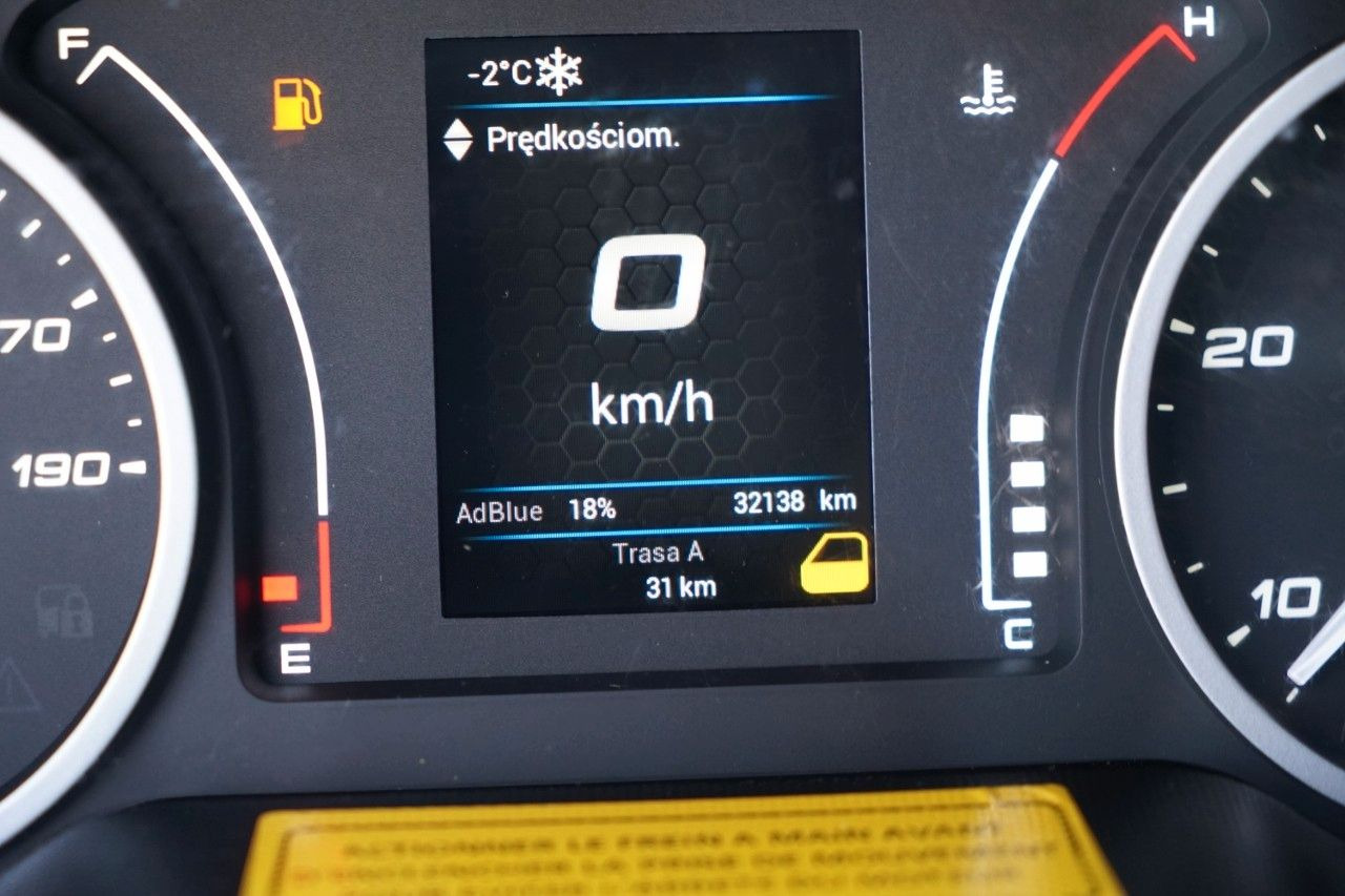 Camión con plataforma elevadora Iveco DAILY 35-140 / ZWYŻKA / PODNOŚNIK KOSZOWY MULTIT: foto 44