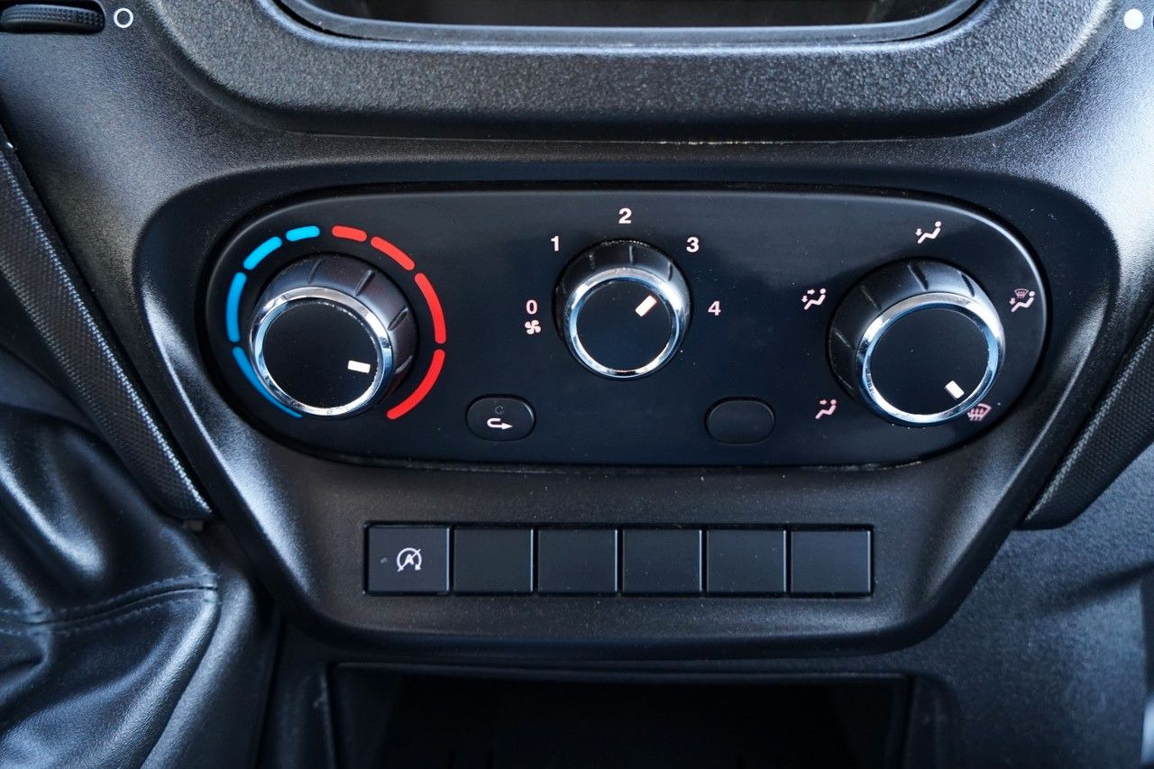 Camión con plataforma elevadora Iveco DAILY 35-140 / ZWYŻKA / PODNOŚNIK KOSZOWY MULTIT: foto 37