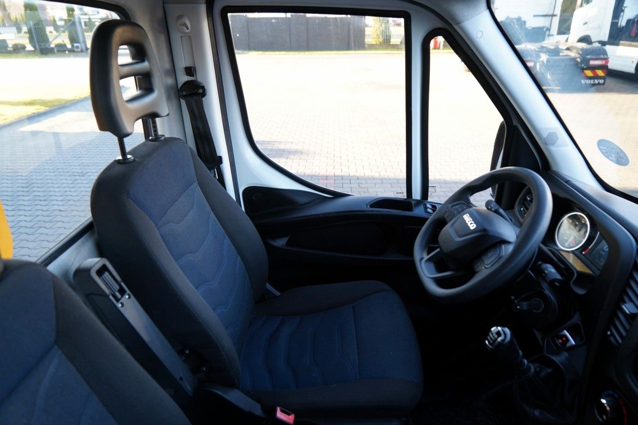 Camión con plataforma elevadora Iveco DAILY 35-140 / ZWYŻKA / PODNOŚNIK KOSZOWY MULTIT: foto 32