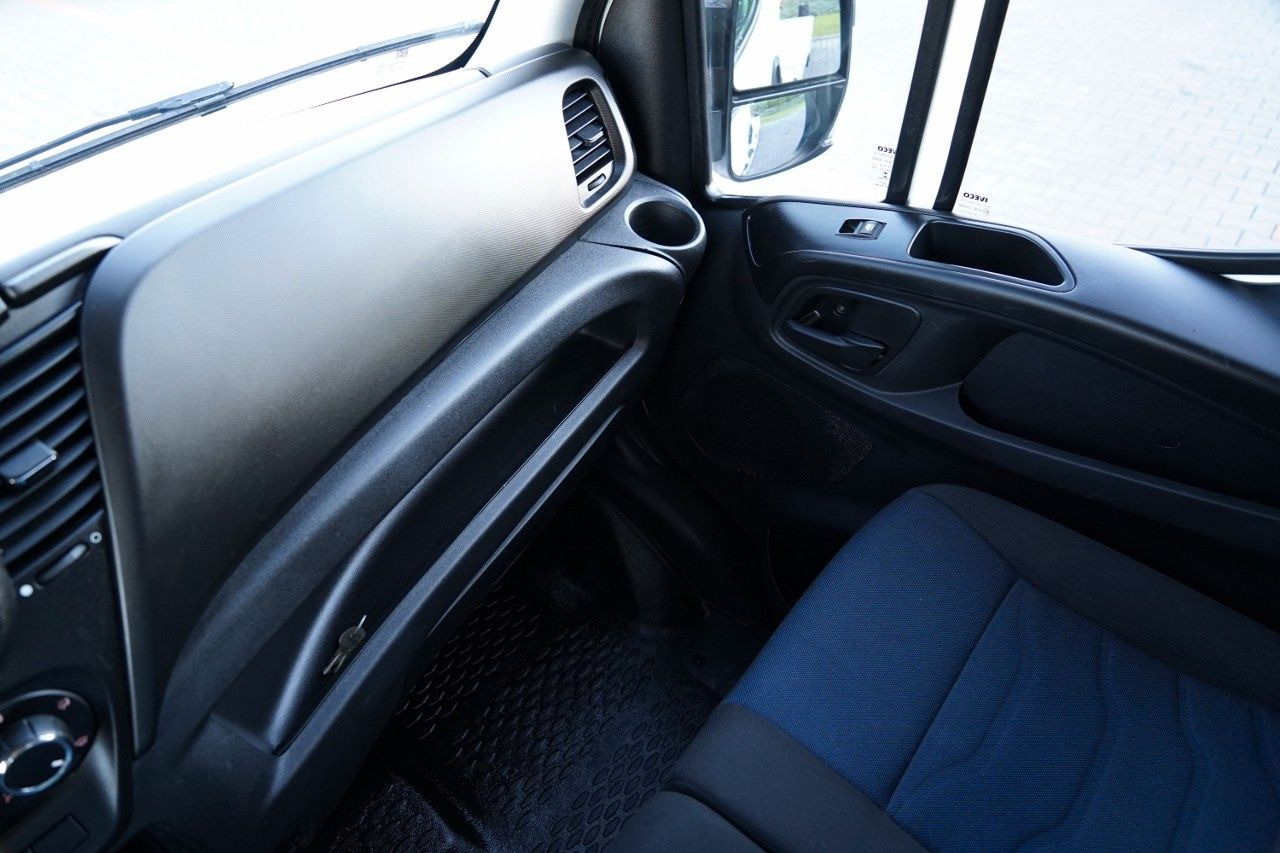 Camión con plataforma elevadora Iveco DAILY 35-140 / ZWYŻKA / PODNOŚNIK KOSZOWY MULTIT: foto 36