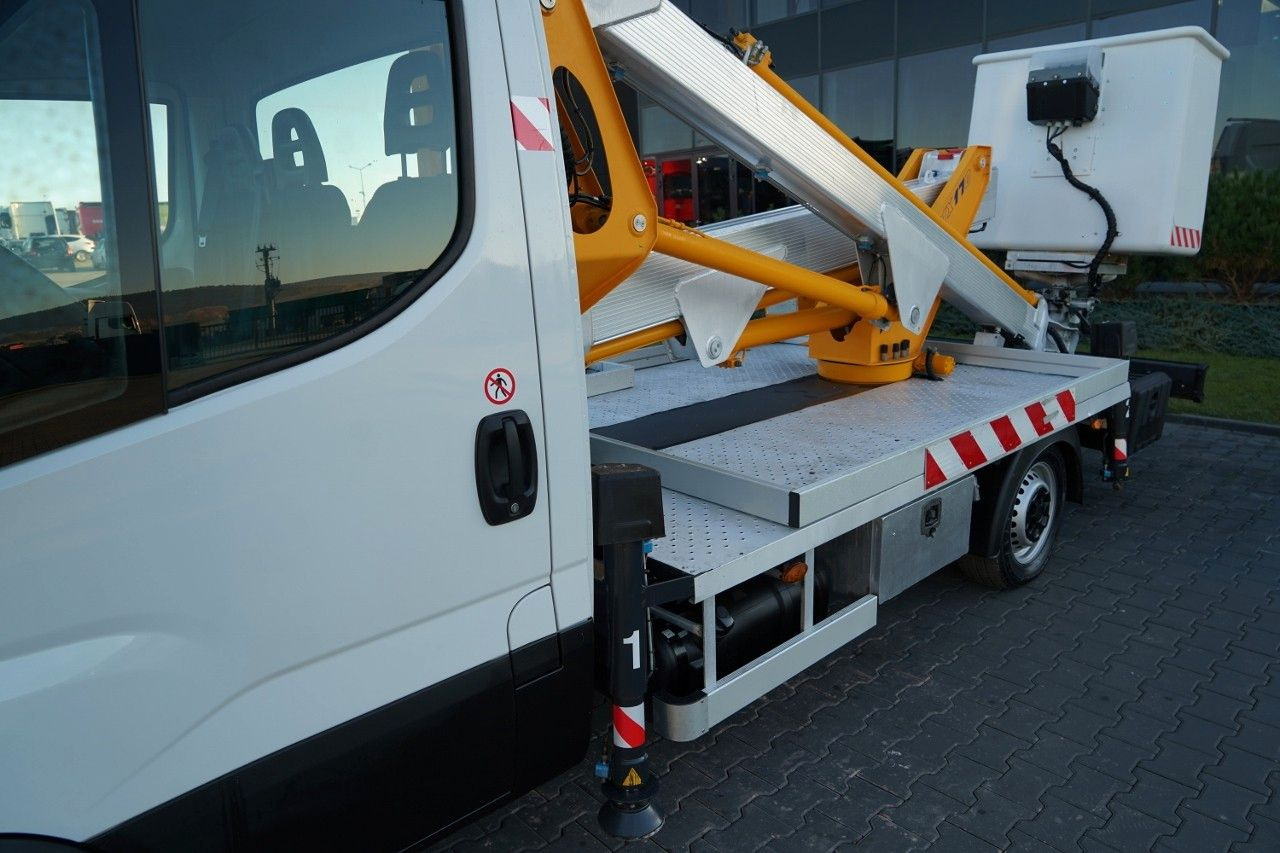Camión con plataforma elevadora Iveco DAILY 35-140 / ZWYŻKA / PODNOŚNIK KOSZOWY MULTIT: foto 20