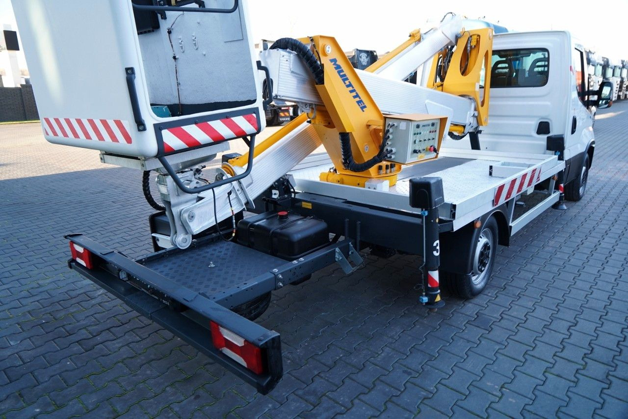 Camión con plataforma elevadora Iveco DAILY 35-140 / ZWYŻKA / PODNOŚNIK KOSZOWY MULTIT: foto 22