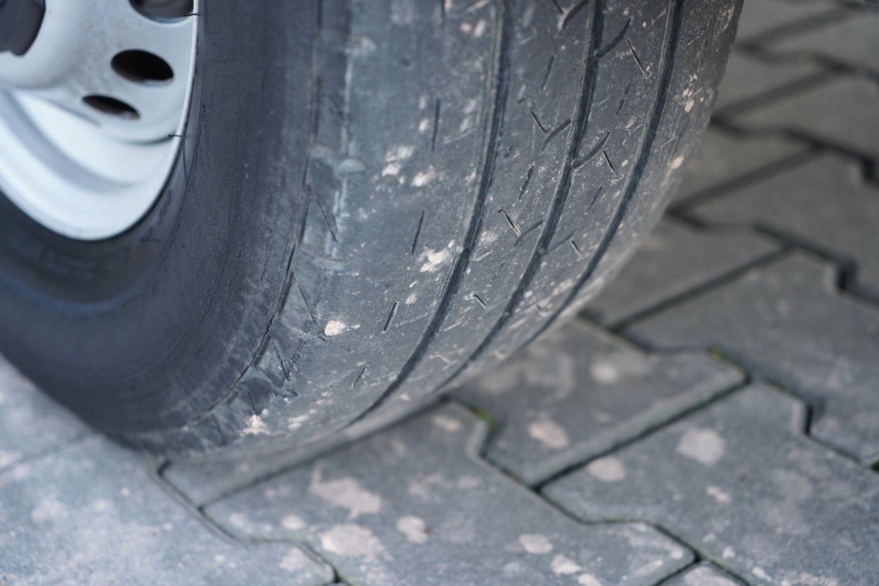 Camión con plataforma elevadora Iveco DAILY 35-140 / ZWYŻKA / PODNOŚNIK KOSZOWY MULTIT: foto 27