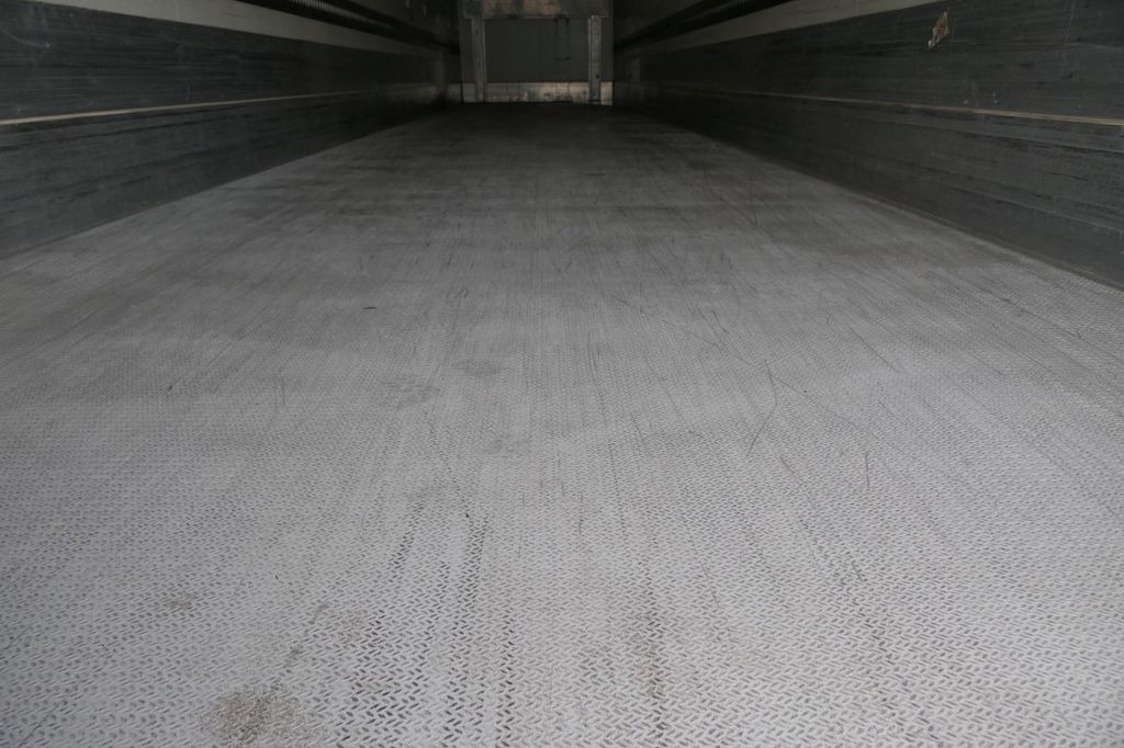 Semirremolque frigorífico Krone CHŁODNIA / 2017 ROK / CARRIER VECTOR 1550 Krone CHŁODNIA / 2017 ROK / CARRIER VECTOR 1550: foto 15