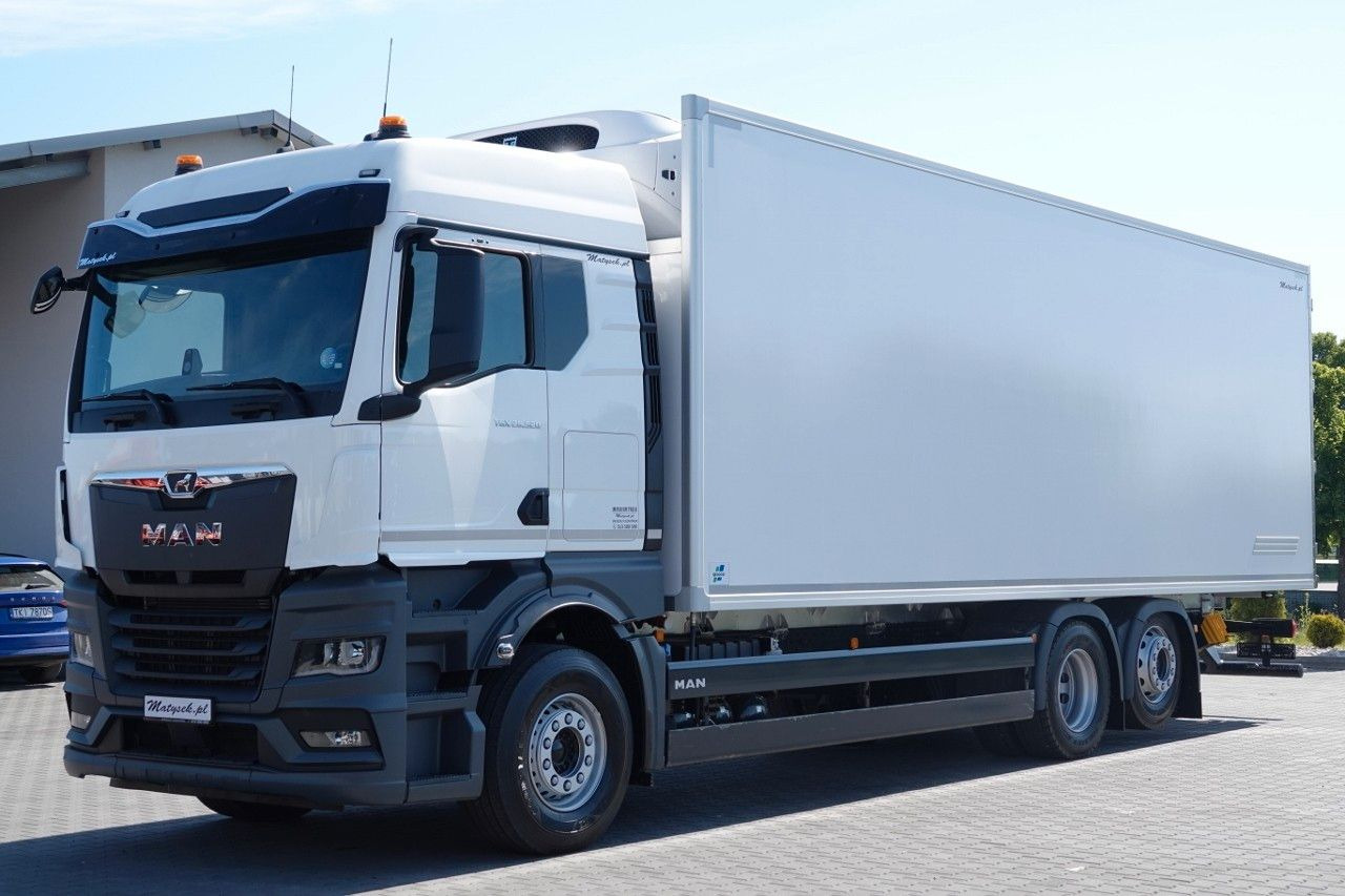 MAN TGX 26.520 / 6x2 / CHŁODNIA -8,6 M / AGREGAT THE - Camión caja cerrada: foto 2 MAN TGX 26.520 / 6x2 / CHŁODNIA -8,6 M / AGREGAT THE - Camión caja cerrada: foto 2
