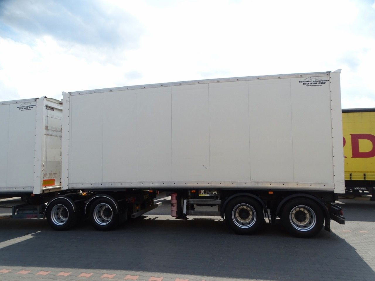 Samro JUMBO VEHICULAR BOX- 7,3 M + 7,3 M/KOFFER TANDEM - Semirremolque caja cerrada: foto 4 Samro JUMBO VEHICULAR BOX- 7,3 M + 7,3 M/KOFFER TANDEM - Semirremolque caja cerrada: foto 4