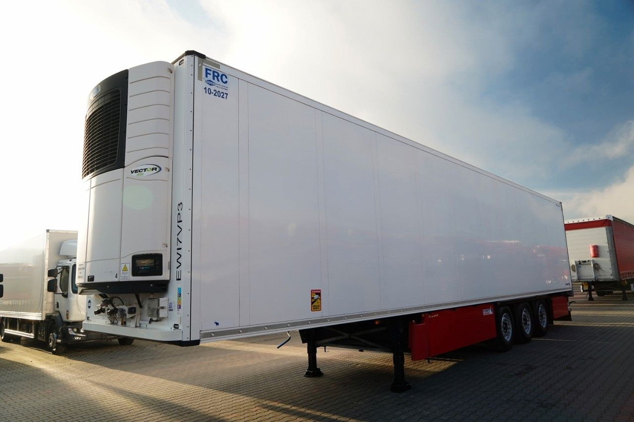 Schmitz Cargobull CHŁODNIA / CARRIER VECTOR 1550 / 2x OŚ PODNOSZO - Semirremolque frigorífico: foto 2 Schmitz Cargobull CHŁODNIA / CARRIER VECTOR 1550 / 2x OŚ PODNOSZO - Semirremolque frigorífico: foto 2