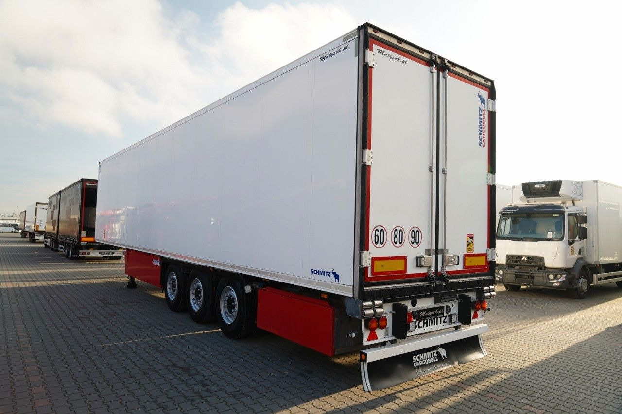Schmitz Cargobull CHŁODNIA / CARRIER VECTOR 1550 / 2x OŚ PODNOSZO - Semirremolque frigorífico: foto 3 Schmitz Cargobull CHŁODNIA / CARRIER VECTOR 1550 / 2x OŚ PODNOSZO - Semirremolque frigorífico: foto 3