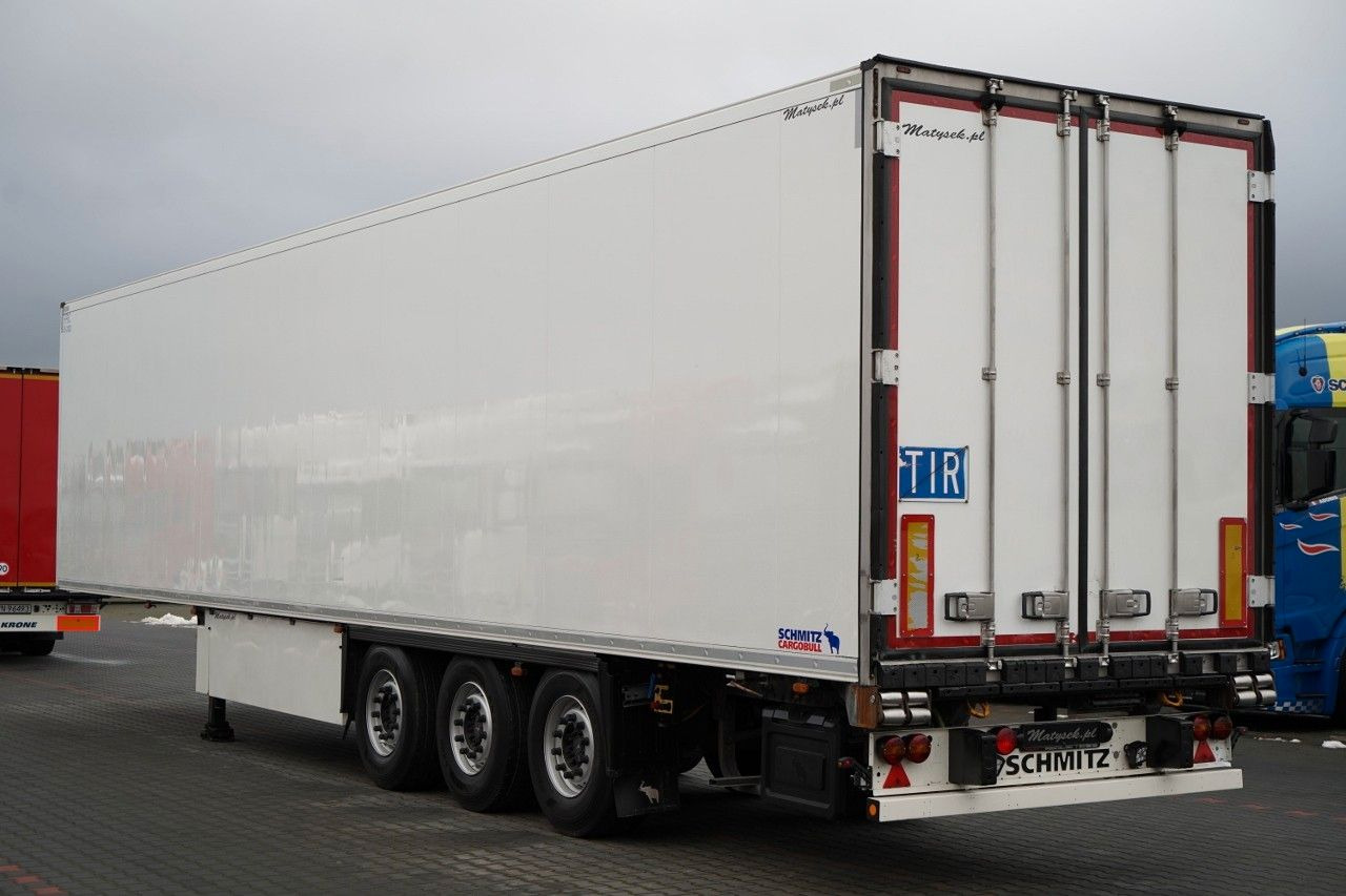 Schmitz Cargobull CHŁODNIA / THERMO KING / HAKÓWKA / OŚ PODNOSZO - Semirremolque frigorífico: foto 4 Schmitz Cargobull CHŁODNIA / THERMO KING / HAKÓWKA / OŚ PODNOSZO - Semirremolque frigorífico: foto 4