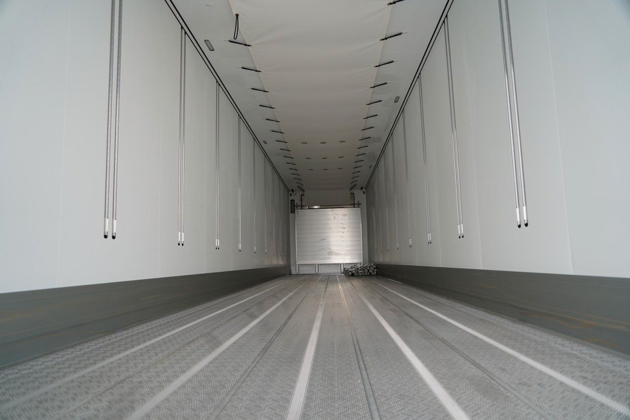 Semirremolque frigorífico Schmitz Cargobull / CHŁODNIA / THERMO KING SLX 300 / DOPPELSTOCK /: foto 12 Semirremolque frigorífico Schmitz Cargobull / CHŁODNIA / THERMO KING SLX 300 / DOPPELSTOCK /: foto 12