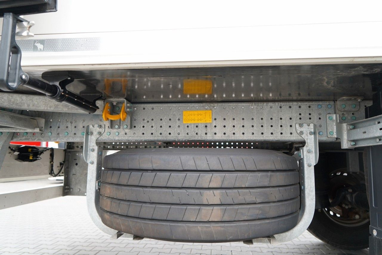 Semirremolque frigorífico Schmitz Cargobull / CHŁODNIA / THERMO KING SLX 300 / DOPPELSTOCK /: foto 16 Semirremolque frigorífico Schmitz Cargobull / CHŁODNIA / THERMO KING SLX 300 / DOPPELSTOCK /: foto 16