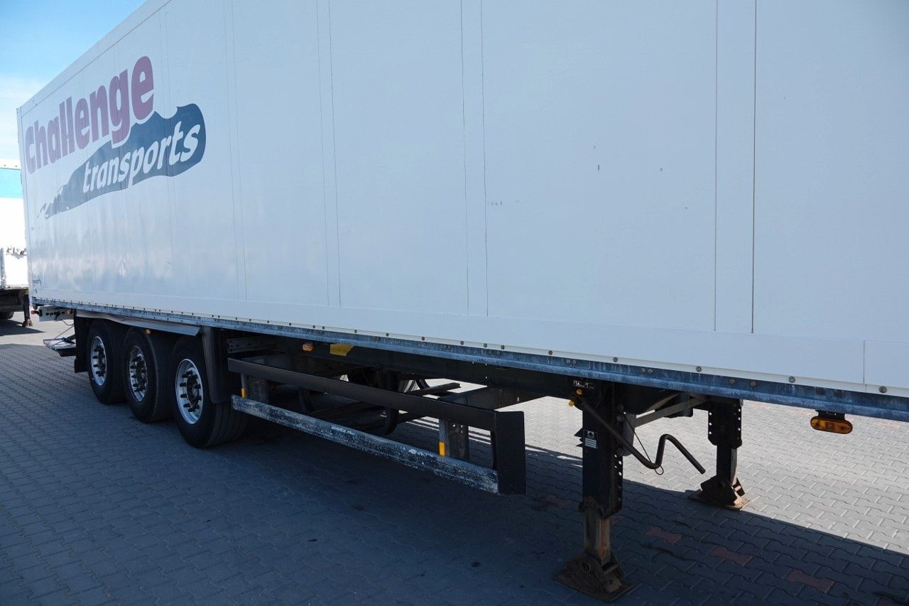 Schmitz Cargobull KONTENER KOFFER / WINDA MBB / SAF / SPROWADZONA - Semirremolque frigorífico: foto 5 Schmitz Cargobull KONTENER KOFFER / WINDA MBB / SAF / SPROWADZONA - Semirremolque frigorífico: foto 5