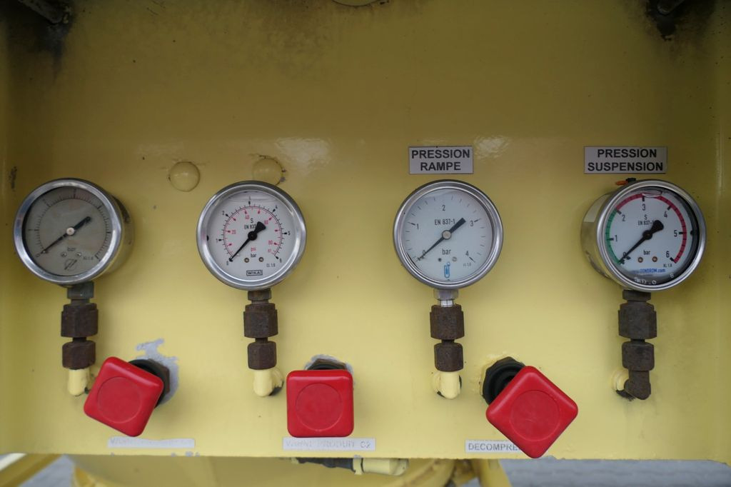 Semirremolque silo Spitzer CEMENTONACZEPA / 39000 L / SILOS / Spitzer CEMENTONACZEPA / 39000 L / SILOS /: foto 16 Semirremolque silo Spitzer CEMENTONACZEPA / 39000 L / SILOS / Spitzer CEMENTONACZEPA / 39000 L / SILOS /: foto 16