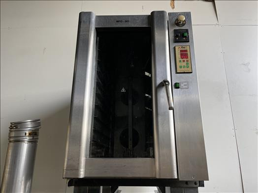 Moretti Forni F80E convection oven - Maquinaria de panadería: foto 2 Moretti Forni F80E convection oven - Maquinaria de panadería: foto 2