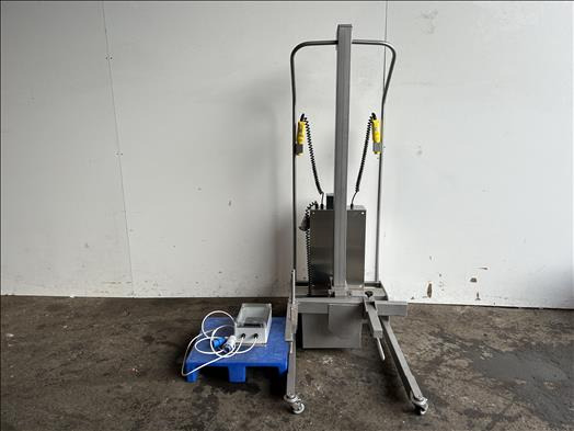 Syspal Multipurpose lifter - Maquinaria de alimentación: foto 1 Syspal Multipurpose lifter - Maquinaria de alimentación: foto 1