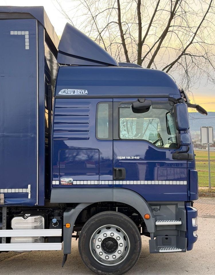 Camión lona MAN TGM 18.340 / FIRANKA / SPROWADZONY / 9100 ŁADOWNOŚĆ / 18 PALET / E6 / WINDA /: foto 7 Camión lona MAN TGM 18.340 / FIRANKA / SPROWADZONY / 9100 ŁADOWNOŚĆ / 18 PALET / E6 / WINDA /: foto 7