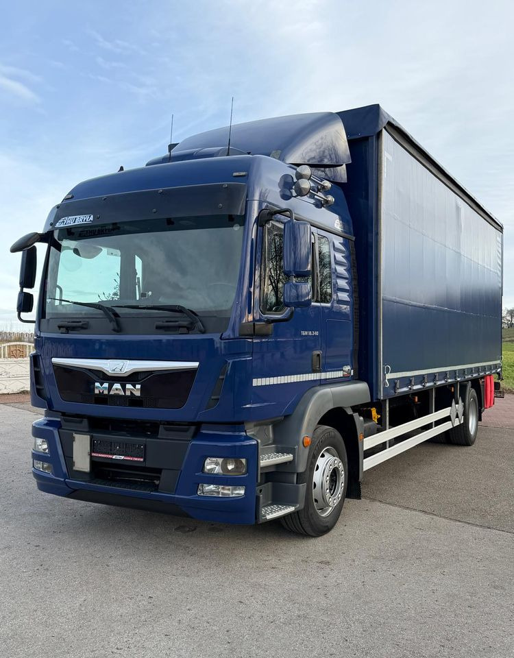 Camión lona MAN TGM 18.340 / FIRANKA / SPROWADZONY / 9100 ŁADOWNOŚĆ / 18 PALET / E6 / WINDA /: foto 6 Camión lona MAN TGM 18.340 / FIRANKA / SPROWADZONY / 9100 ŁADOWNOŚĆ / 18 PALET / E6 / WINDA /: foto 6