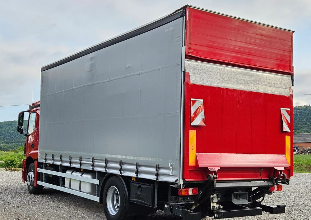 Mercedes-Benz ACTROS 1830/1827/1832/FIRANKA/WINDA/18 EUROPALET/AUTOMAT/Z NIEMIEC/2017/DUŻA ŁADOWNOŚĆ - Camión lona: foto 5 Mercedes-Benz ACTROS 1830/1827/1832/FIRANKA/WINDA/18 EUROPALET/AUTOMAT/Z NIEMIEC/2017/DUŻA ŁADOWNOŚĆ - Camión lona: foto 5