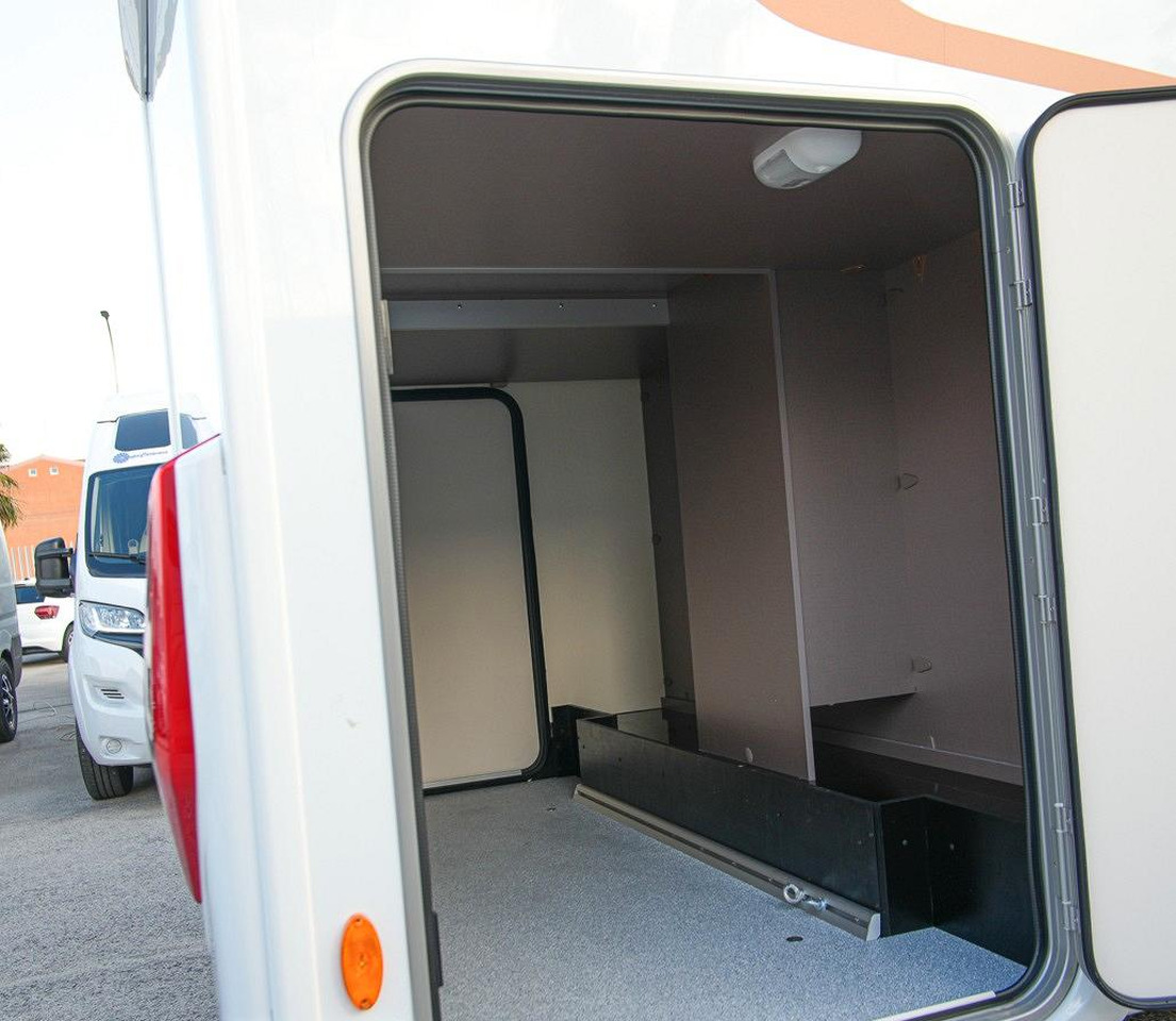 Burstner lyseo td 690 privilege - Autocaravana capuchina: foto 5 Burstner lyseo td 690 privilege - Autocaravana capuchina: foto 5