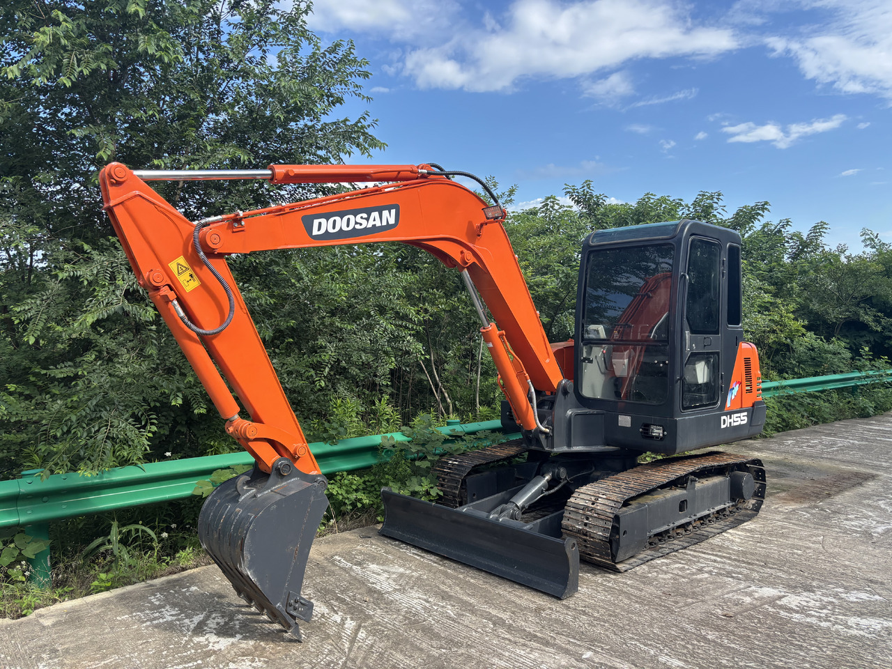 Doosan DH 55-7 DH55 - Miniexcavadora: foto 2 Doosan DH 55-7 DH55 - Miniexcavadora: foto 2