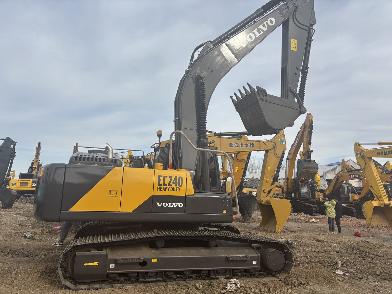 Volvo EC 240 - Excavadora de cadenas: foto 1 Volvo EC 240 - Excavadora de cadenas: foto 1