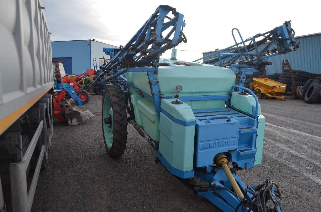 Berthoud Racer 25 - Pulverizador arrastrado: foto 4 Berthoud Racer 25 - Pulverizador arrastrado: foto 4