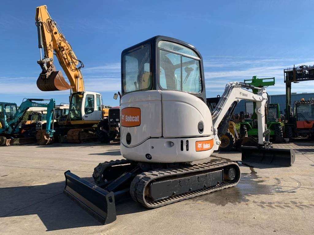 Miniexcavadora Bobcat 425: foto 7