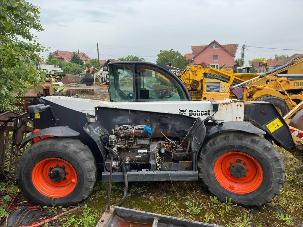 Bobcat TL 470 FOR PARTS OR COMPLETE - Manipulador telescópico: foto 5 Bobcat TL 470 FOR PARTS OR COMPLETE - Manipulador telescópico: foto 5