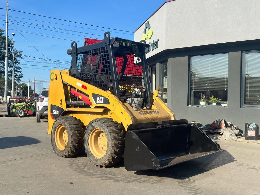 CAT 226 B 2 - Minicargadora: foto 2 CAT 226 B 2 - Minicargadora: foto 2