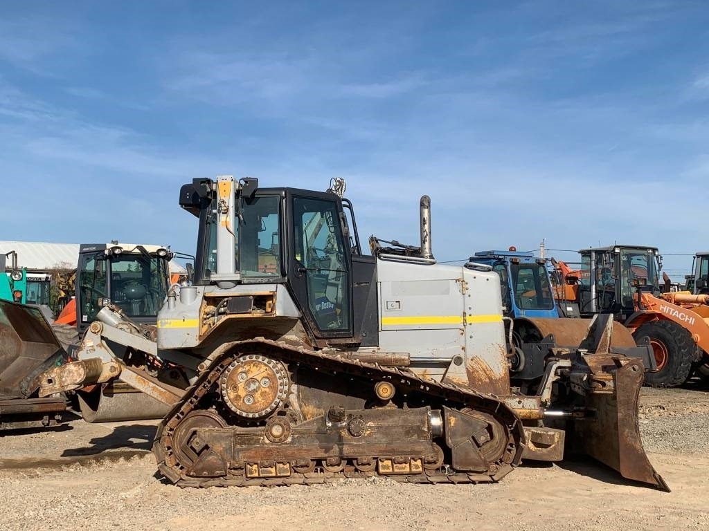 CAT D 6 N - Bulldozer: foto 3 CAT D 6 N - Bulldozer: foto 3