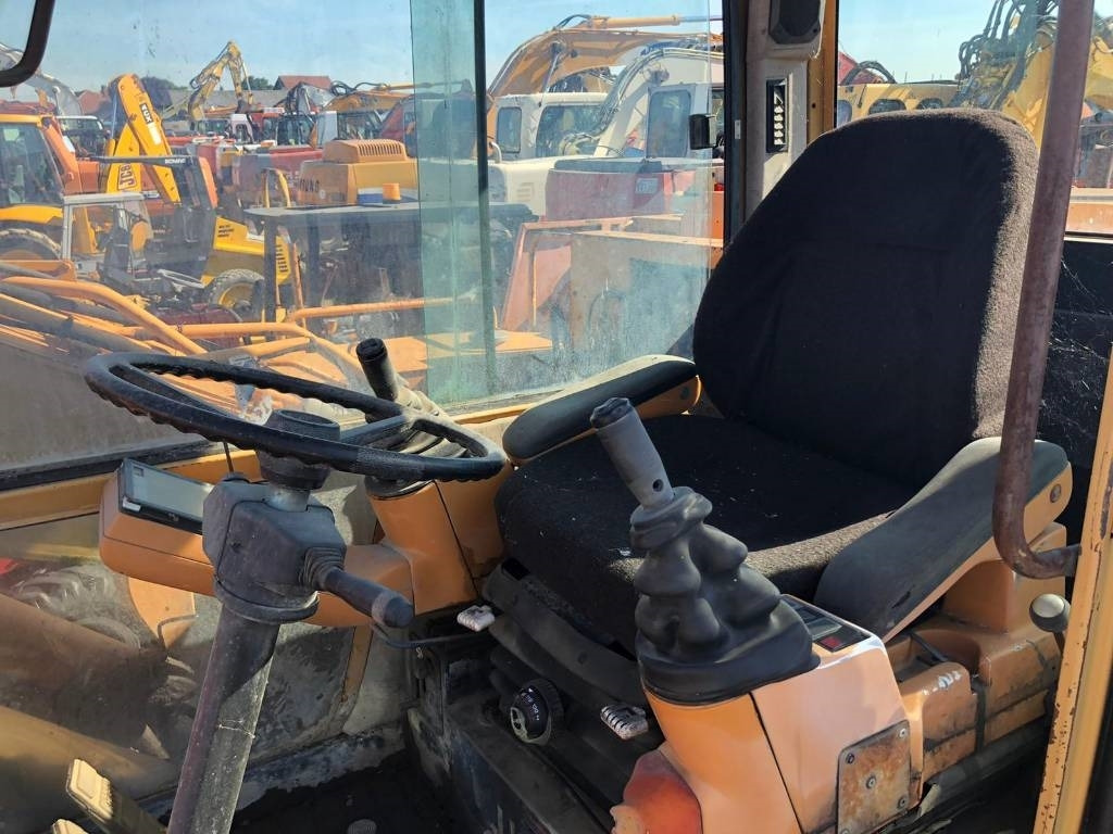 Case Poclain 888BP FOR PARTS - Excavadora de ruedas: foto 5 Case Poclain 888BP FOR PARTS - Excavadora de ruedas: foto 5