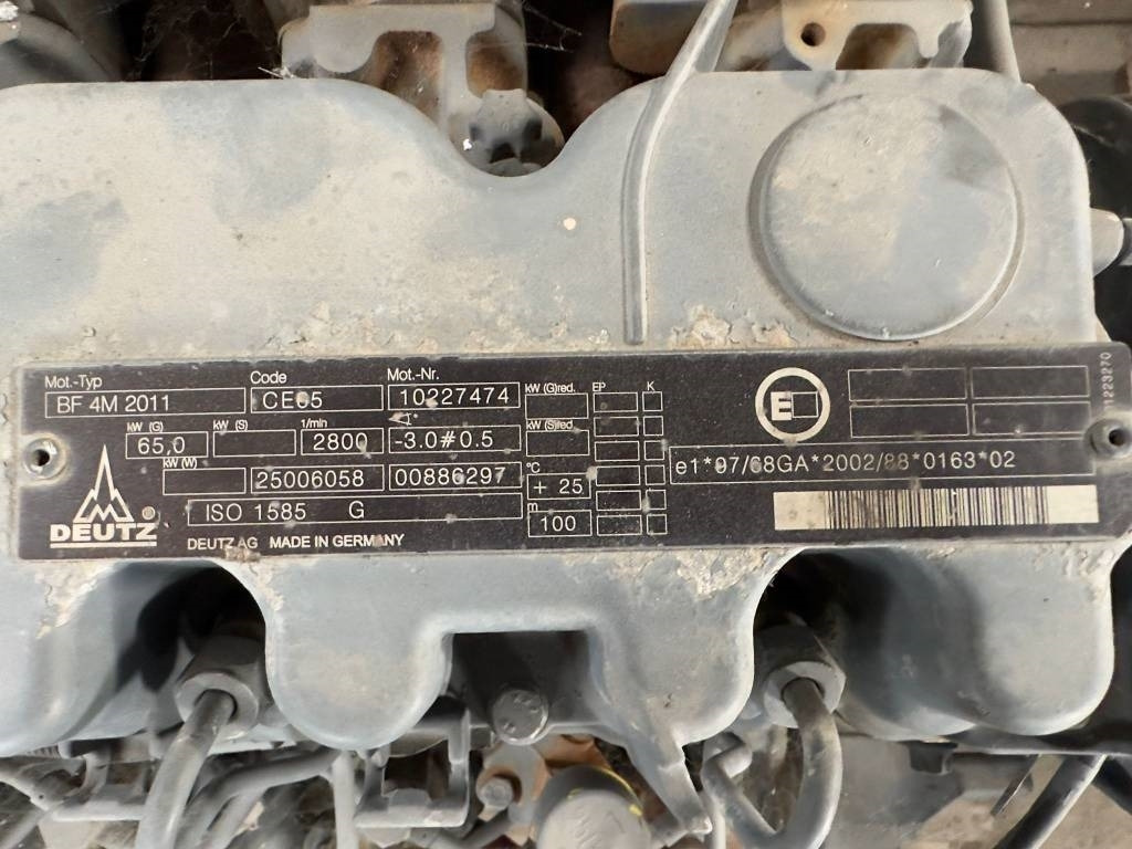 Deutz BF4M2011 ENGINE - Motor para Maquinaria de construcción: foto 2 Deutz BF4M2011 ENGINE - Motor para Maquinaria de construcción: foto 2