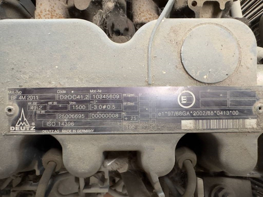 Deutz BF4M2011 ENGINE - Motor para Maquinaria de construcción: foto 2 Deutz BF4M2011 ENGINE - Motor para Maquinaria de construcción: foto 2