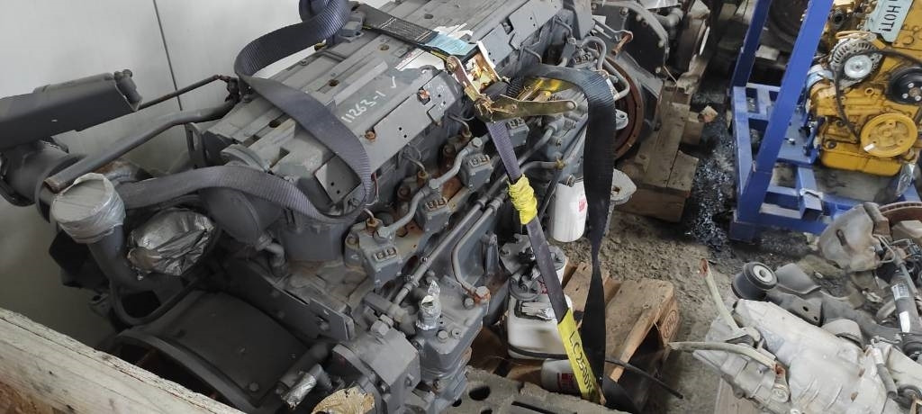 Deutz BF6M1013 - Motor para Maquinaria de construcción: foto 1 Deutz BF6M1013 - Motor para Maquinaria de construcción: foto 1